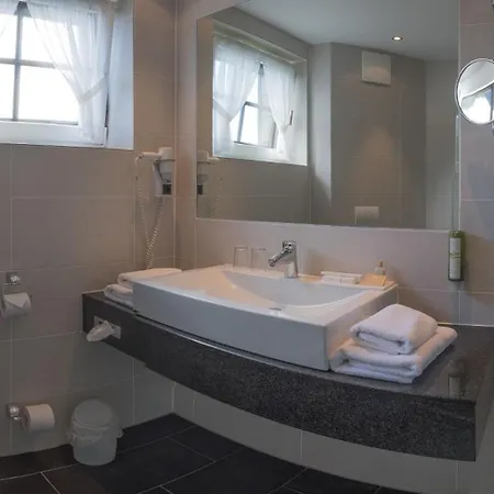 Walpurgishof فندق